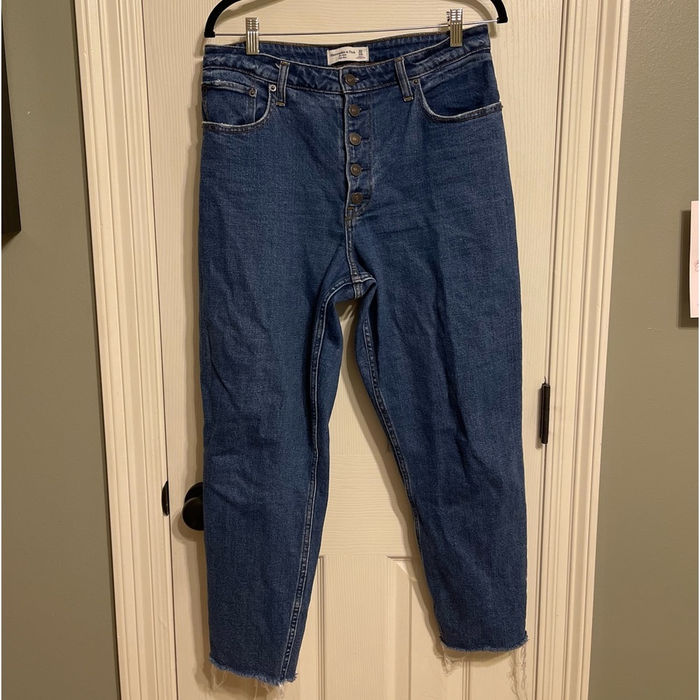 Abercrombie & Fitch Curve Love Mom High Rise Jean